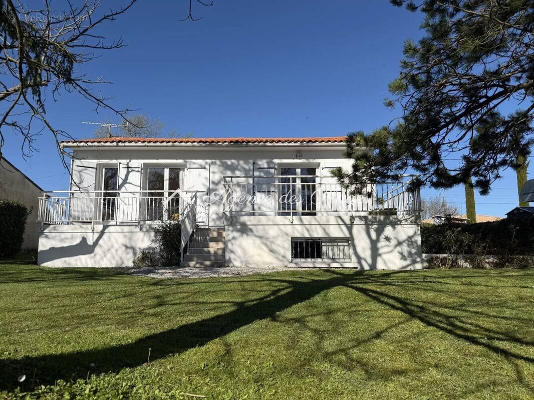 Maison à MESCHERS-SUR-GIRONDE