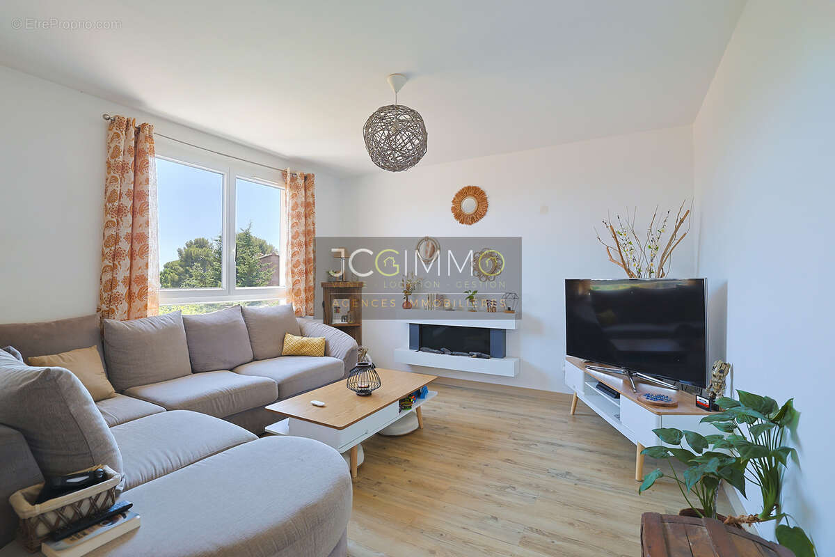 Haut de villa en duplex + jardin - photo 12