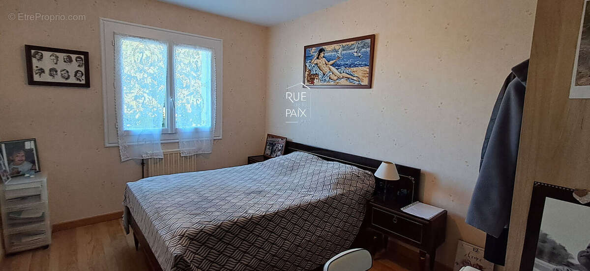 Maison à SAINT-GENEST-D&#039;AMBIERE