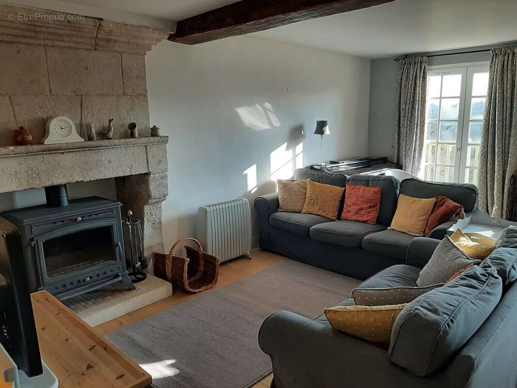 Maison de village bien aménagée à proximité de toutes les commodités - photo 3