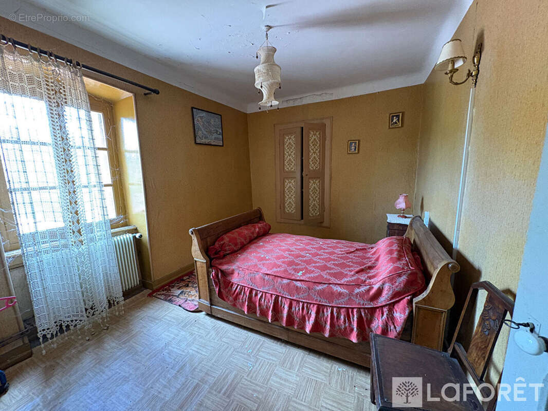 Maison à MAZEYRAT-D'ALLIER