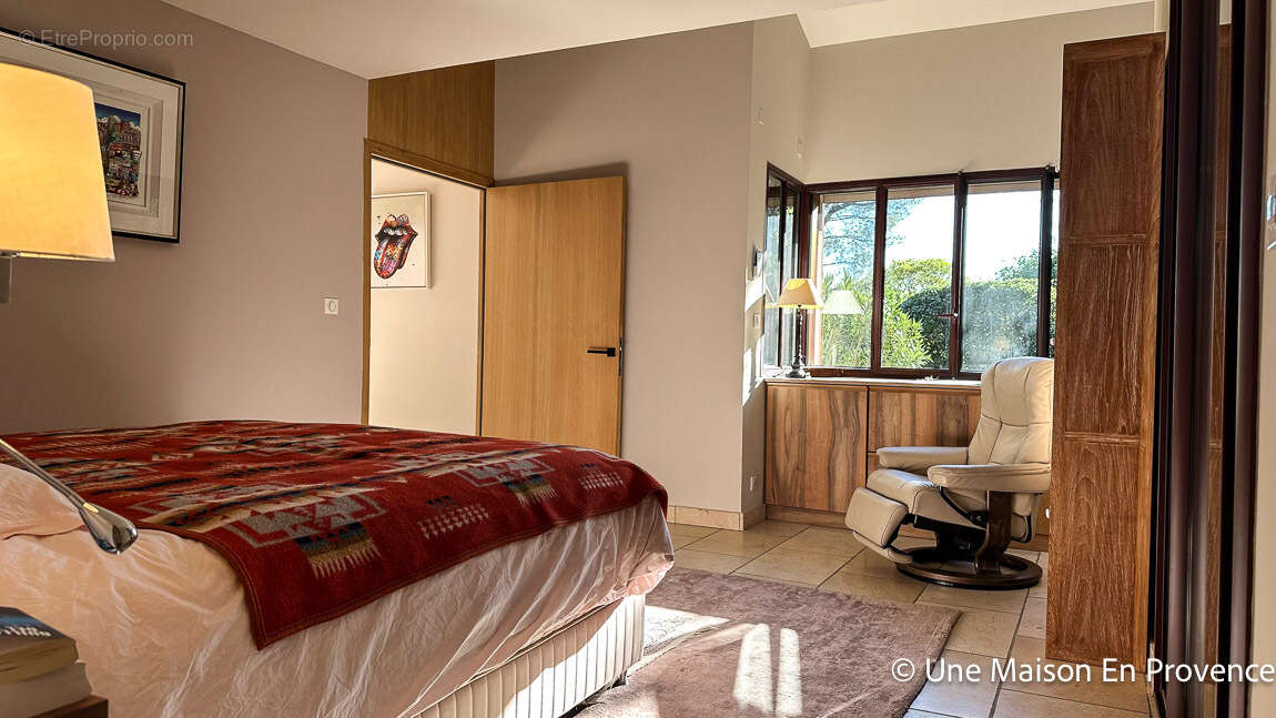 Maison à VILLENEUVE-LES-AVIGNON