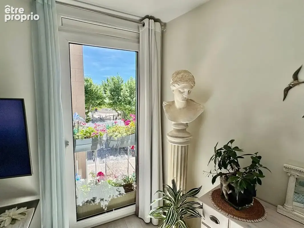 Appartement 2 pièces 40 m² à vendre à Cassis (13260) - photo 2