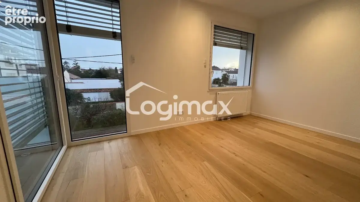 Maison 5 pièces 130 m² à vendre à La Rochelle (17000) - photo 6