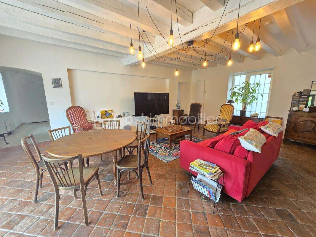 Magnifique Longère de 245m² à Saint Martin des Champs - photo 4