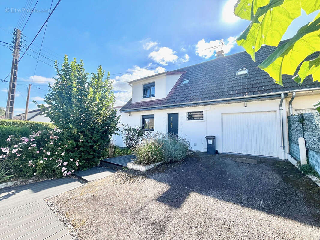 A VENDRE Maison à Louvigny 6 pièce(s)  4 chambres 102,65 m2 - entièrement rénovée 2020 - belle orientation - photo 8