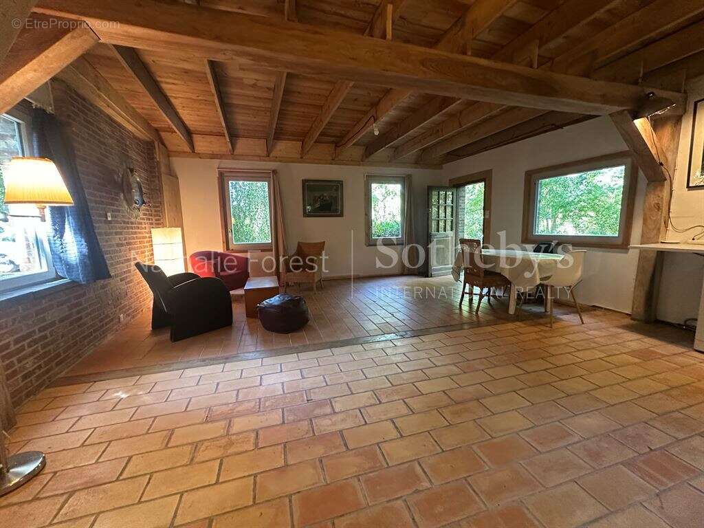 Superbe Terrain non constructible avec maison. - photo 4