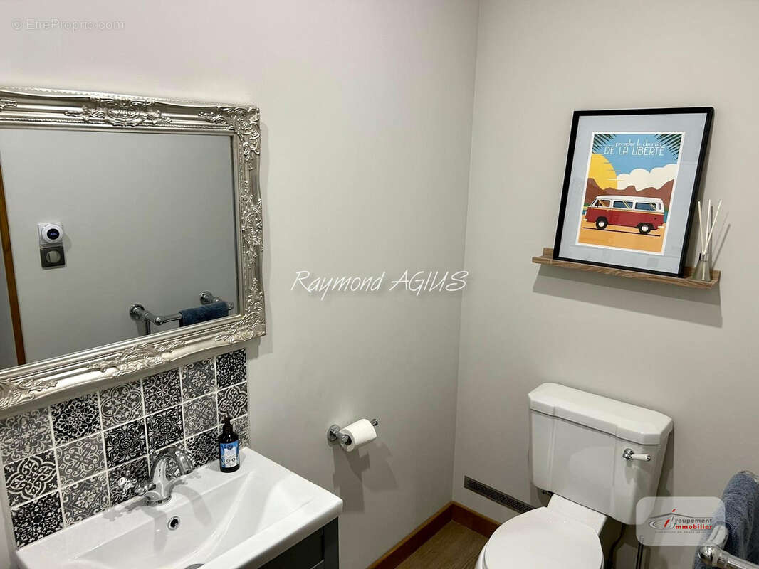 Maison à SAINT-EMILION