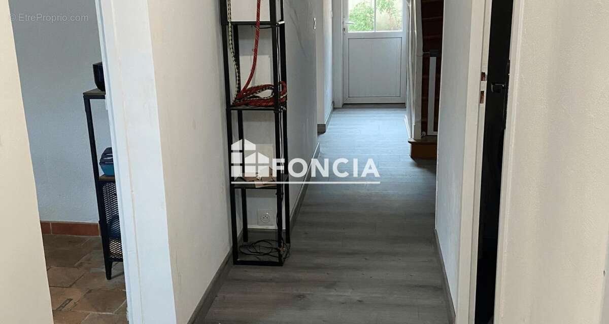 Maison à DAME-MARIE-LES-BOIS