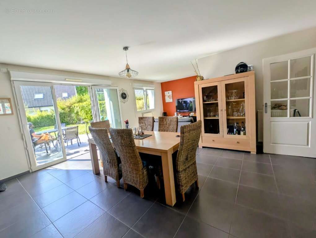 Maison à WAMBRECHIES