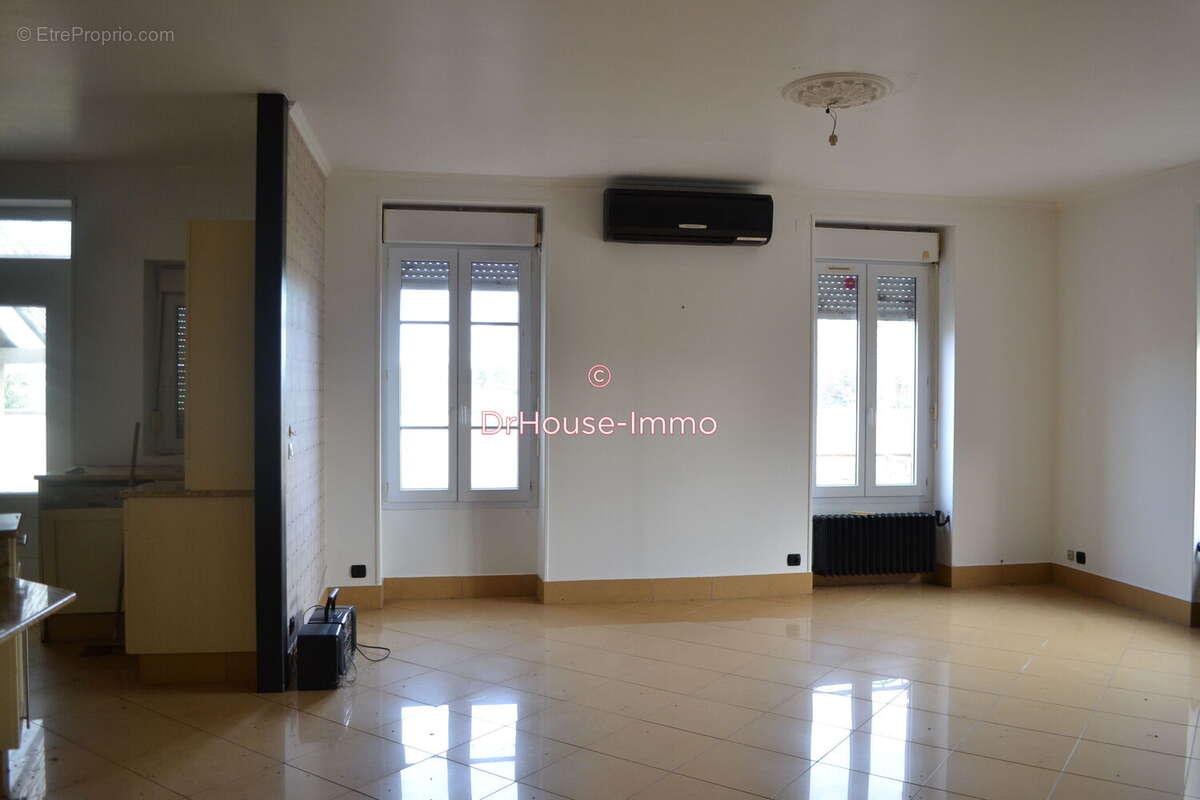 Maison à CHARENTON-DU-CHER