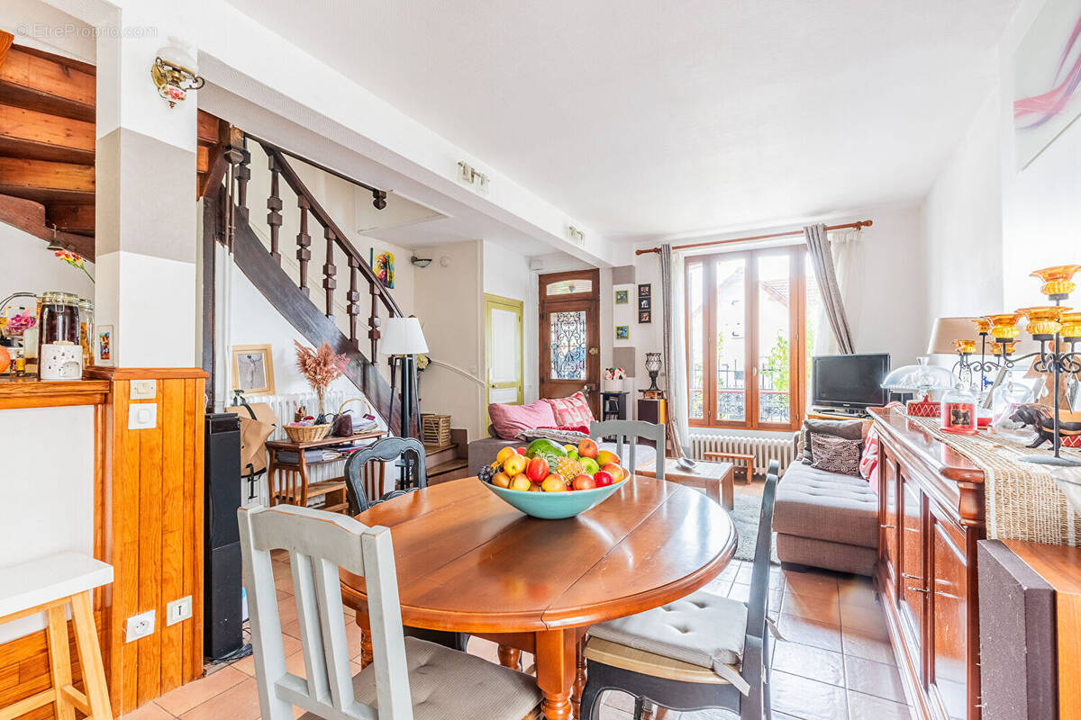 Maison à VILLENEUVE-SAINT-GEORGES