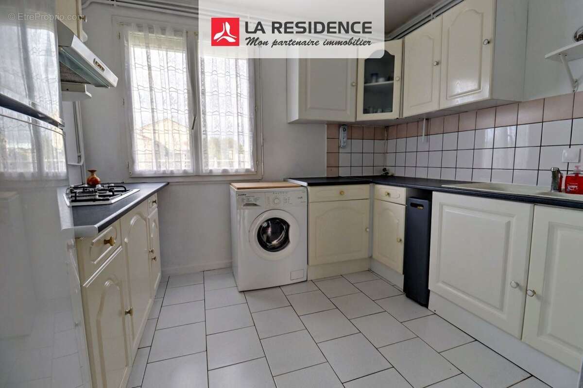 Maison à INCARVILLE