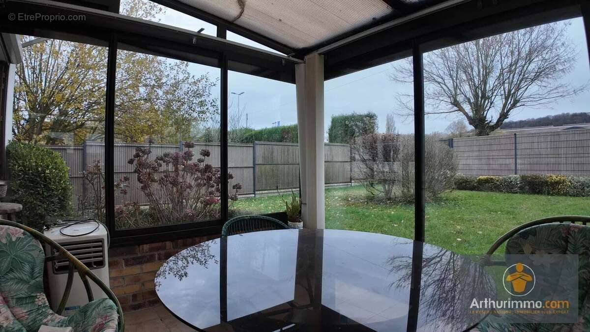 Maison à CAMBRONNE-LES-RIBECOURT