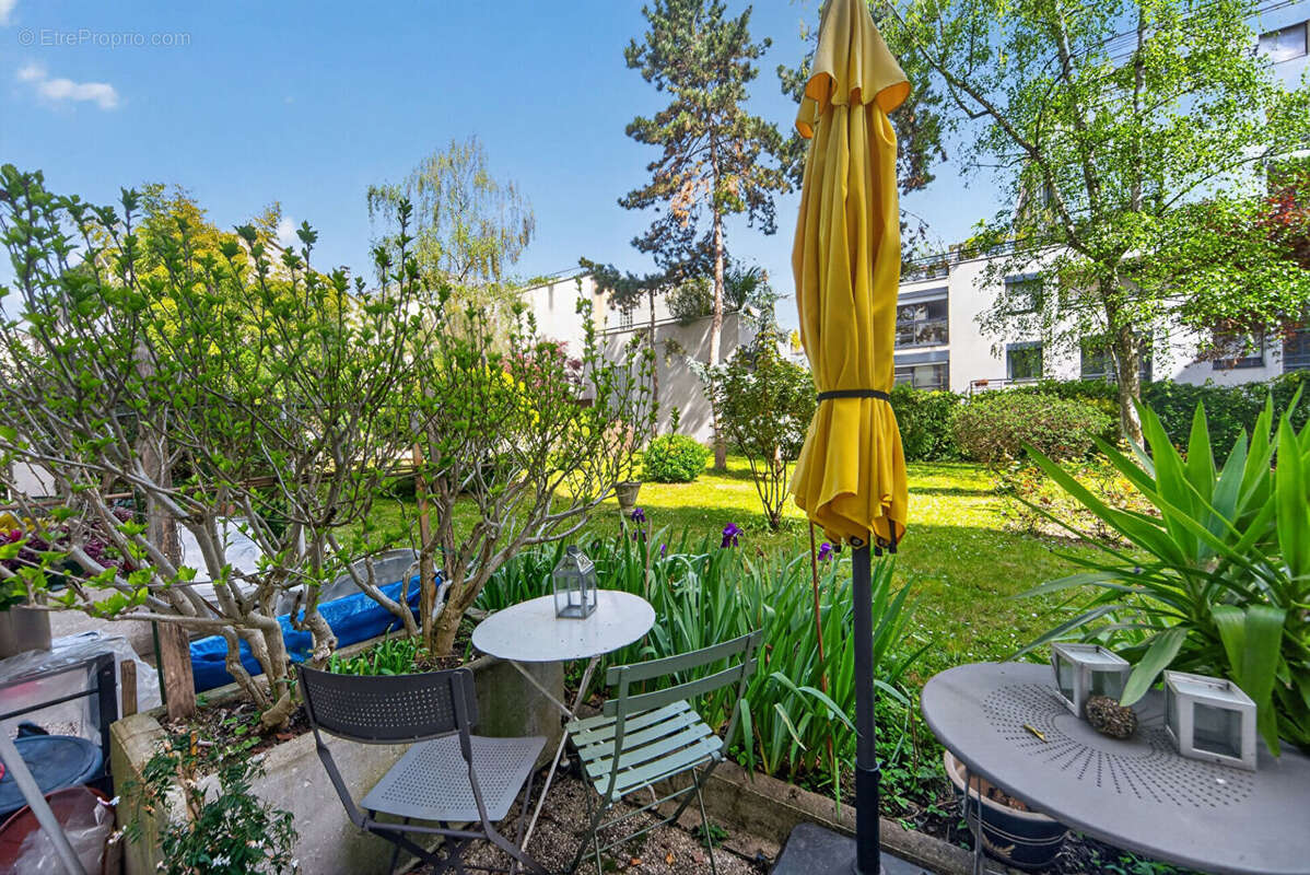 Appartement à PARIS-20E
