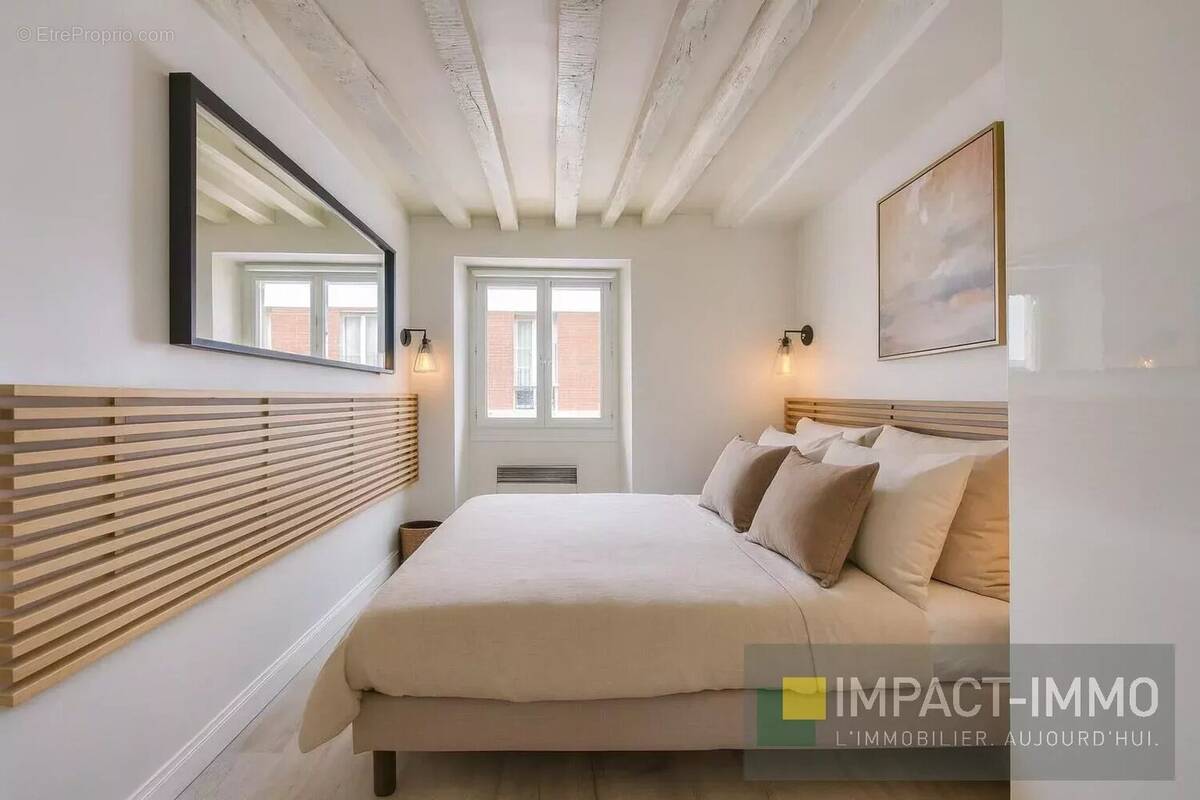 Appartement à COURBEVOIE