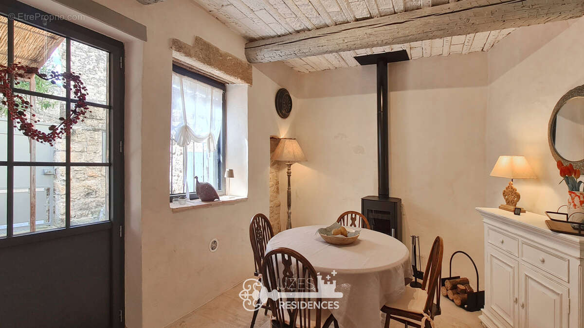 Maison à UZES