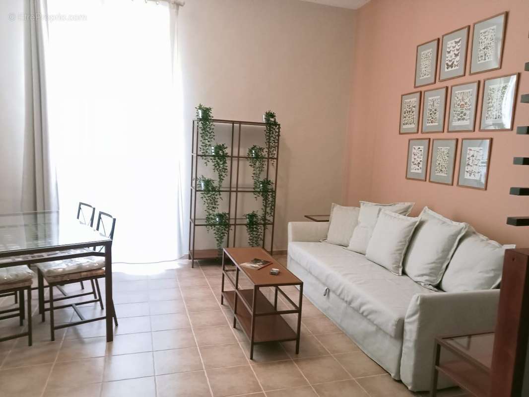 Appartement à GANGES