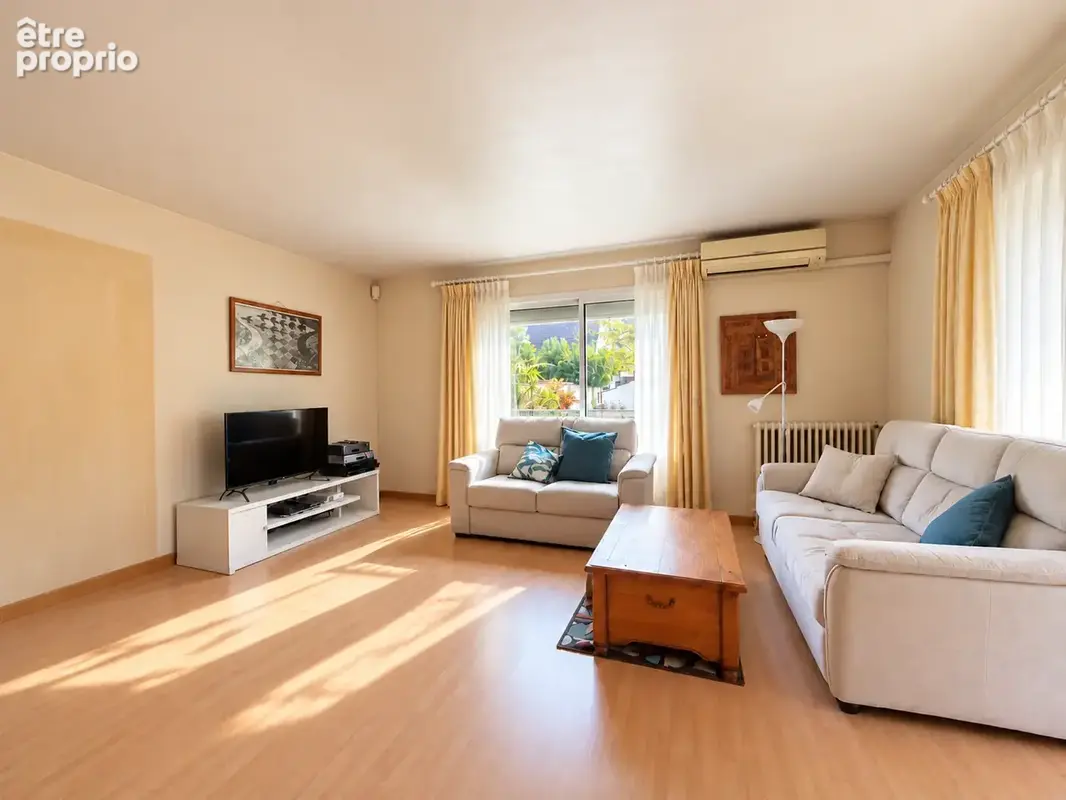 Secteur Cygne d'Enghien  Maison individuelle de 110m2 avec jardin et sous-sol total - photo 4