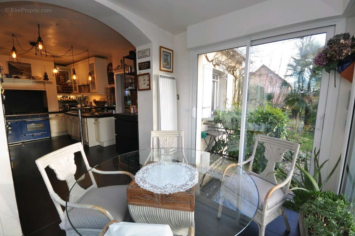 Maison à SERMAISE
