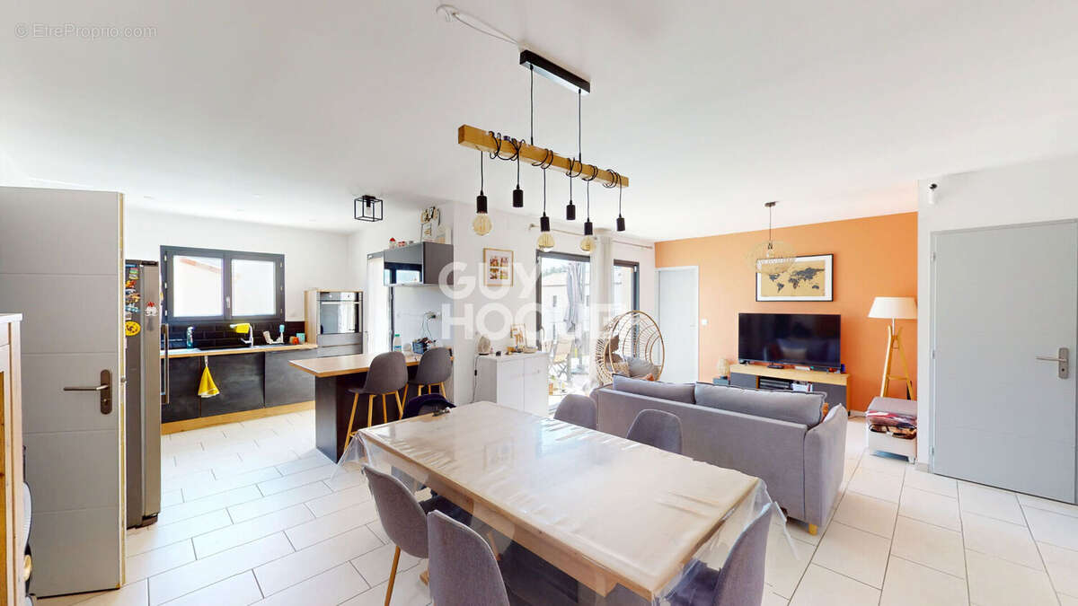 Maison de 2022 de 6 pièces de 123 m² à vendre à Laudun-l'Ardoise avec piscine et garage - photo 3