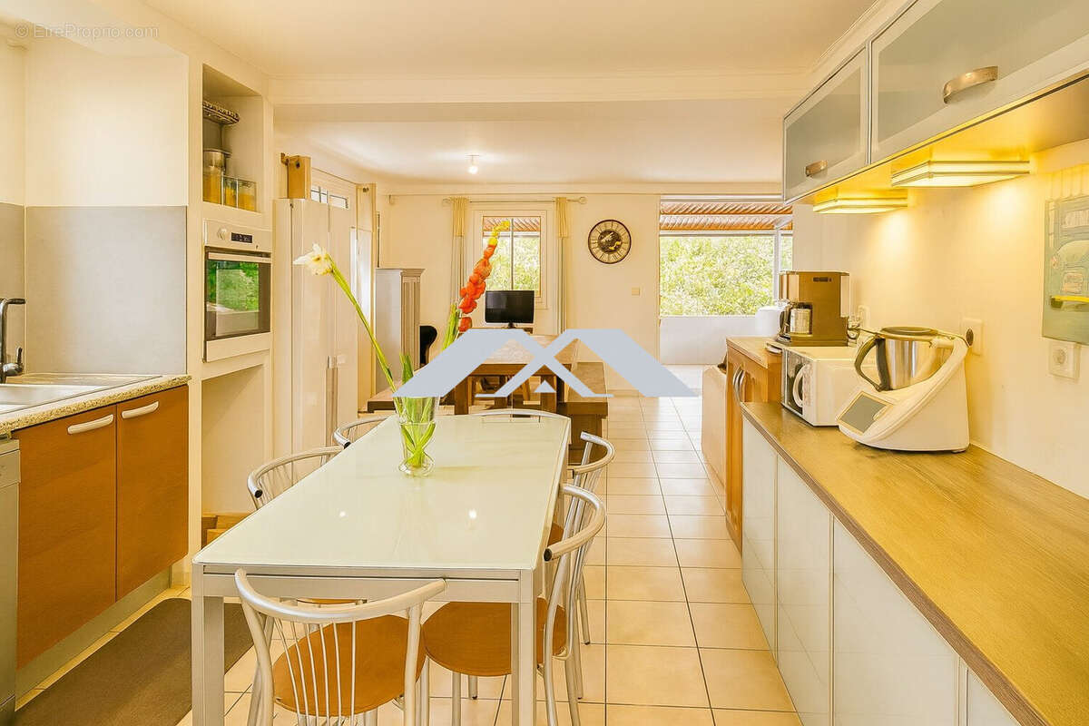 Maison à SAINT-DENIS