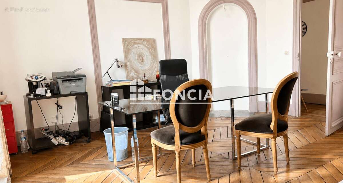Appartement à VERSAILLES