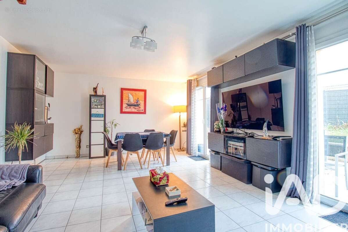 Photo 2 - Maison à ANDRESY