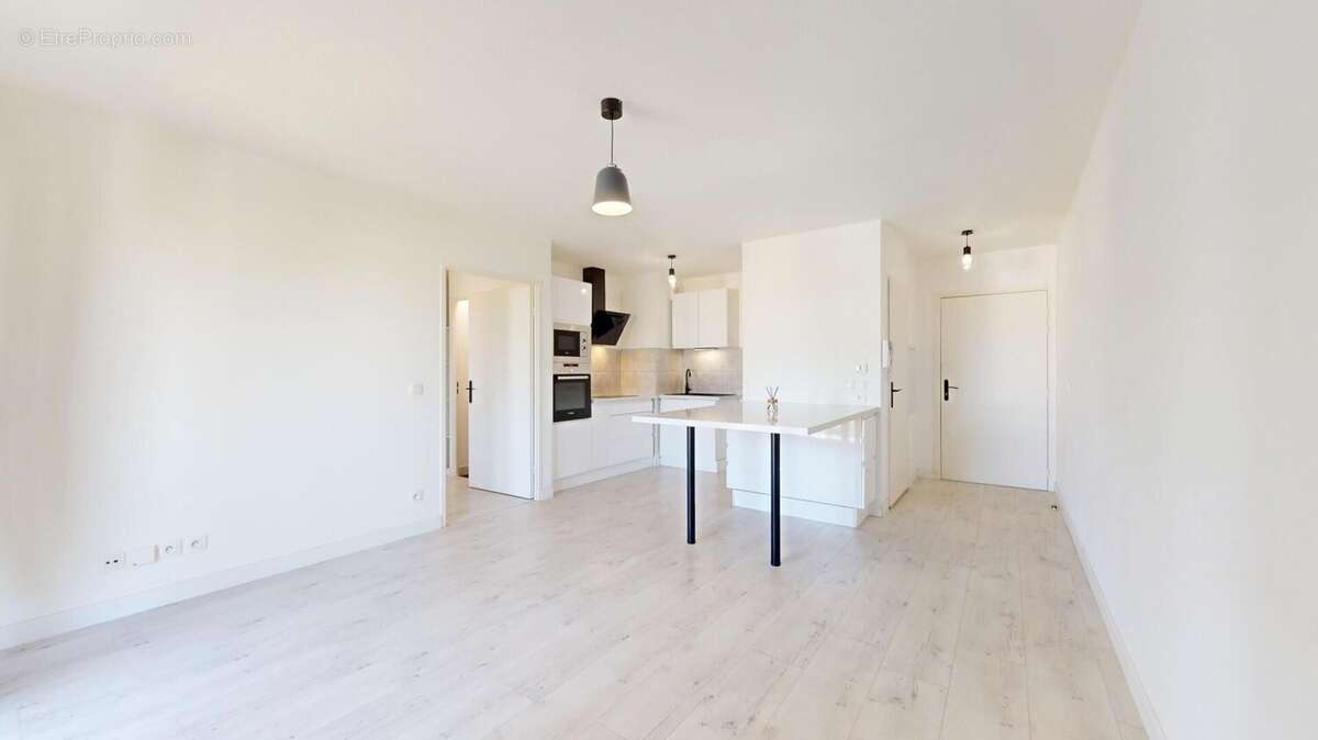 Appartement 42 m² à Artigues-Pres-Bordeaux  - photo 4