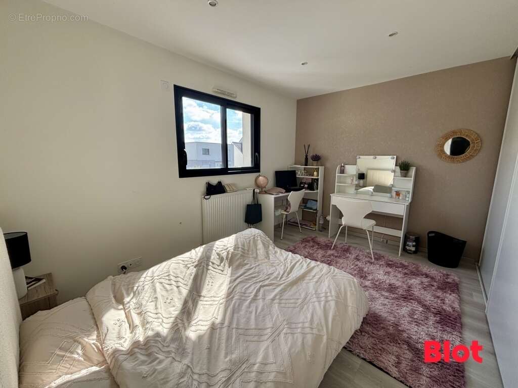 Maison à SAINT-ERBLON