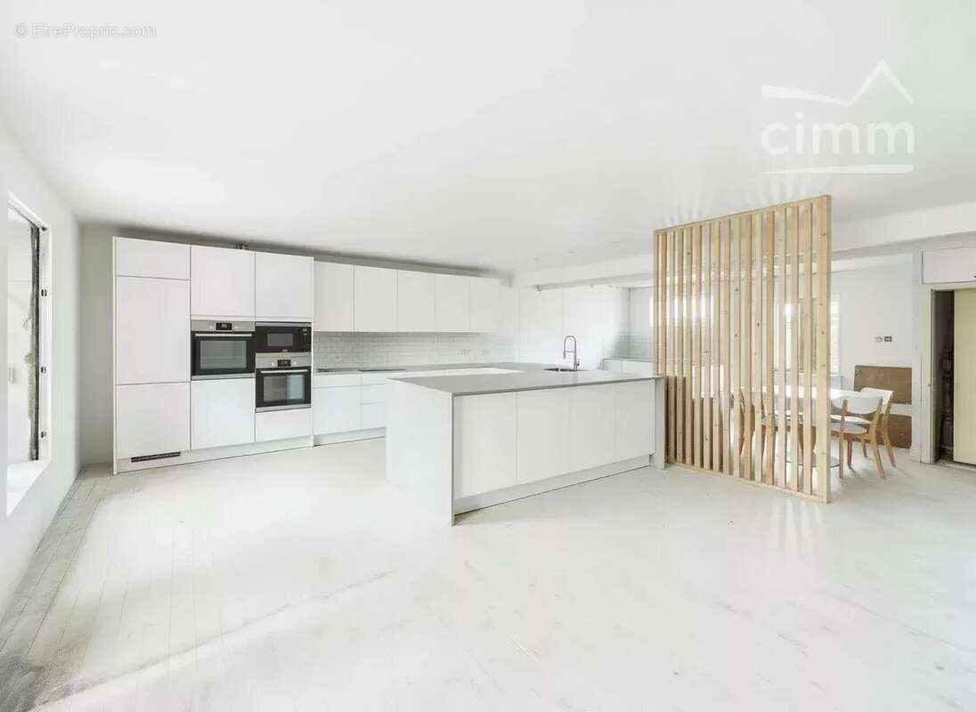 Appartement à BOURG-DES-COMPTES