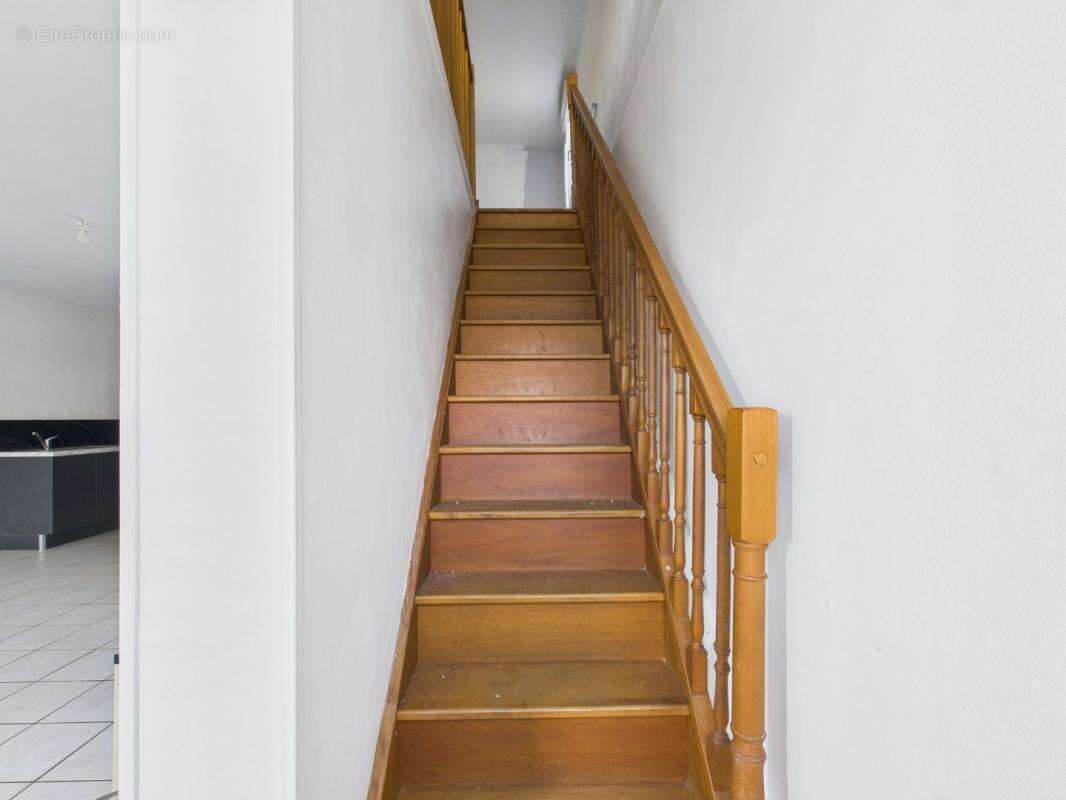 Maison à FONCHES-FONCHETTE