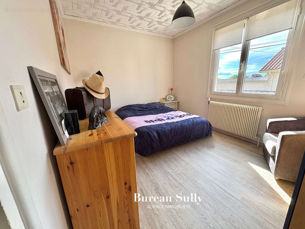 Maison à VILLARS-LES-DOMBES