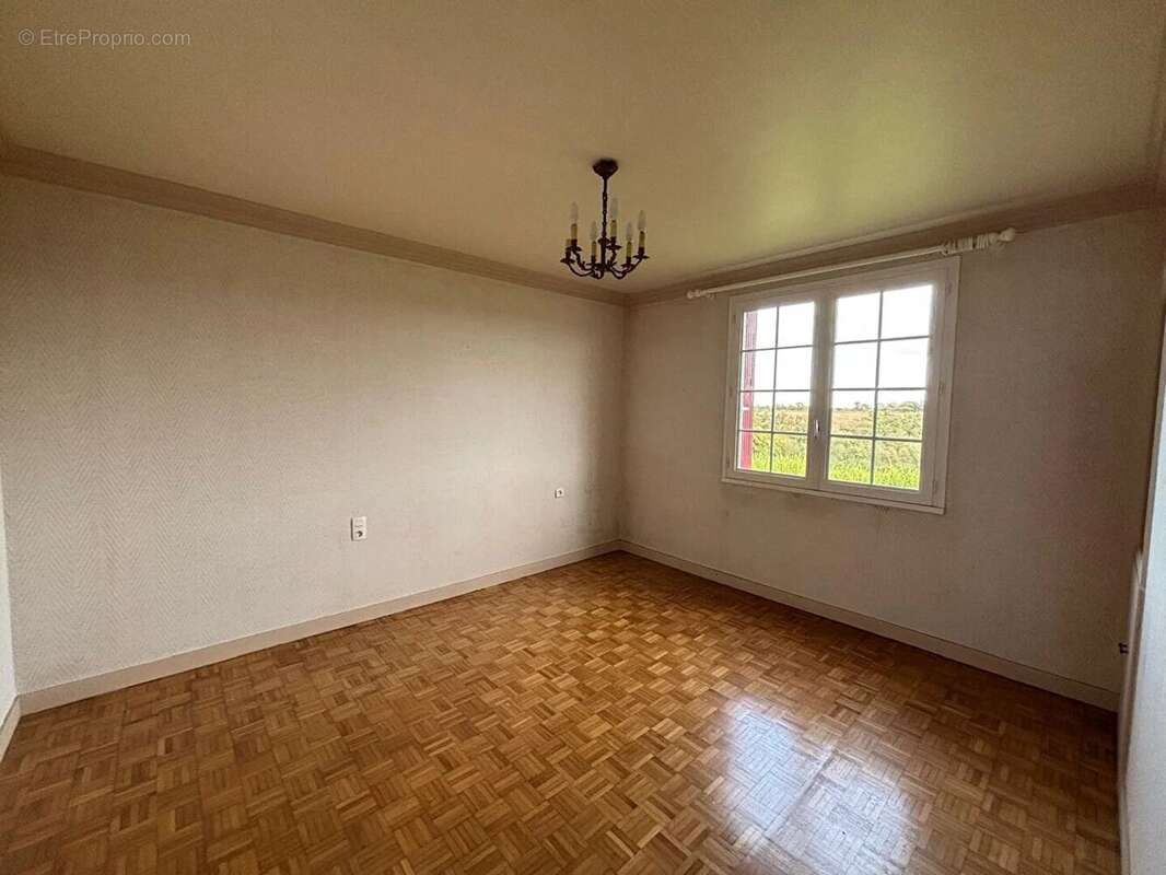 Maison à BOURG-BLANC