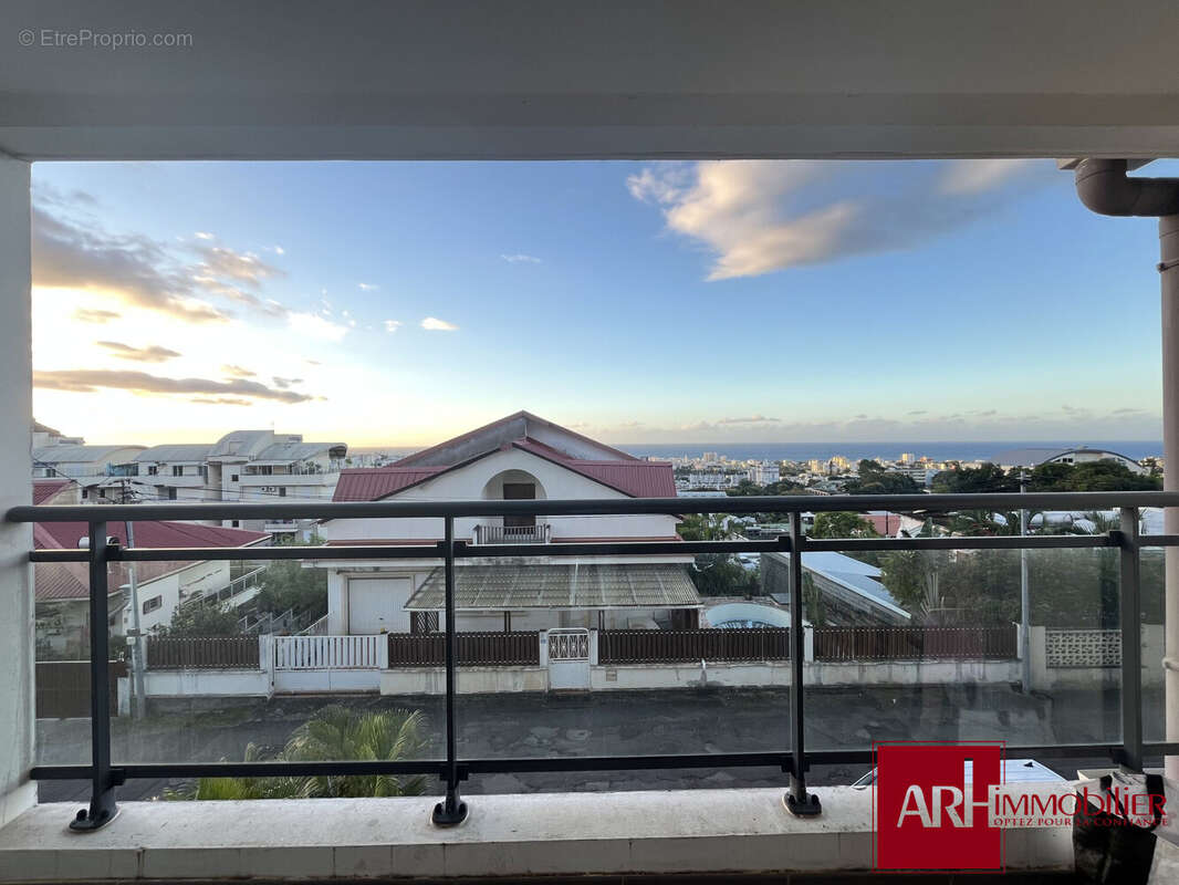 Appartement à SAINT-DENIS