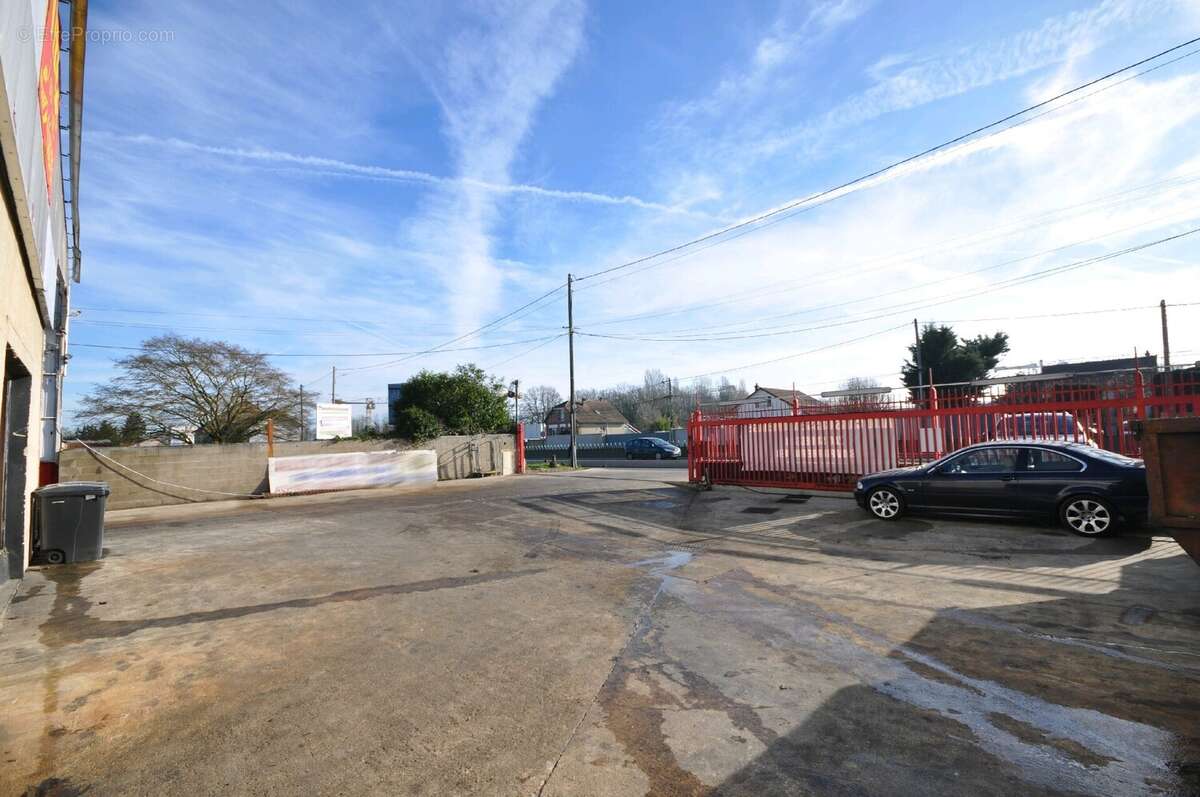 Commerce à BOISSY-SOUS-SAINT-YON