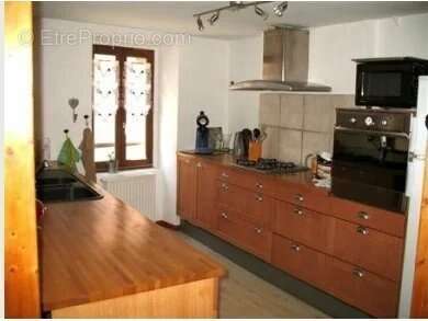 Appartement T3 en triplex – 73 m² – Hyper centre de Vizille (38220) - photo 3