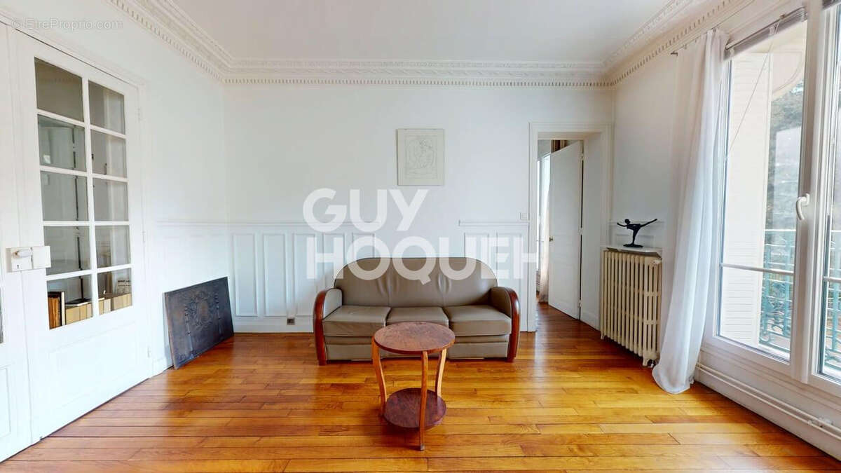 Appartement à AUBERVILLIERS