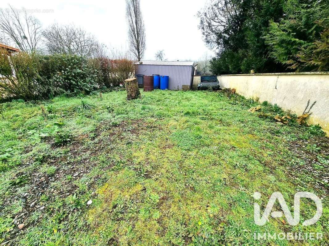 Maison 64 m² à Thenezay  - photo 8
