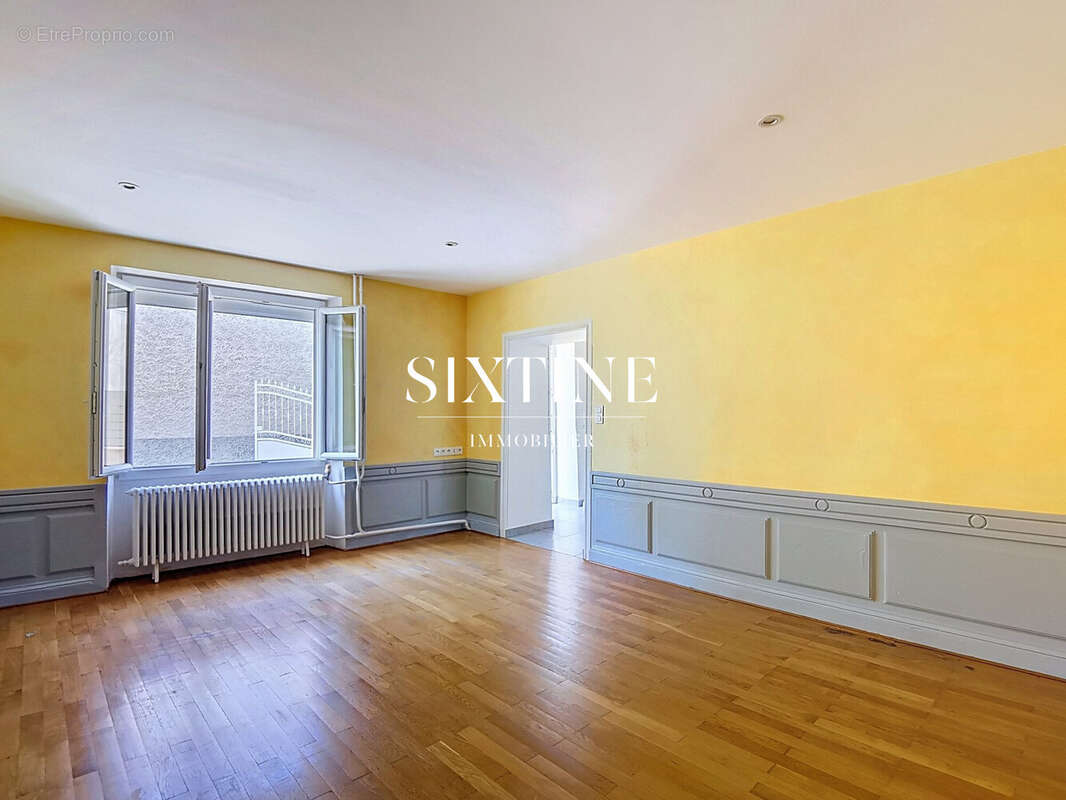 Maison 167 m² à Assieu  - photo 5