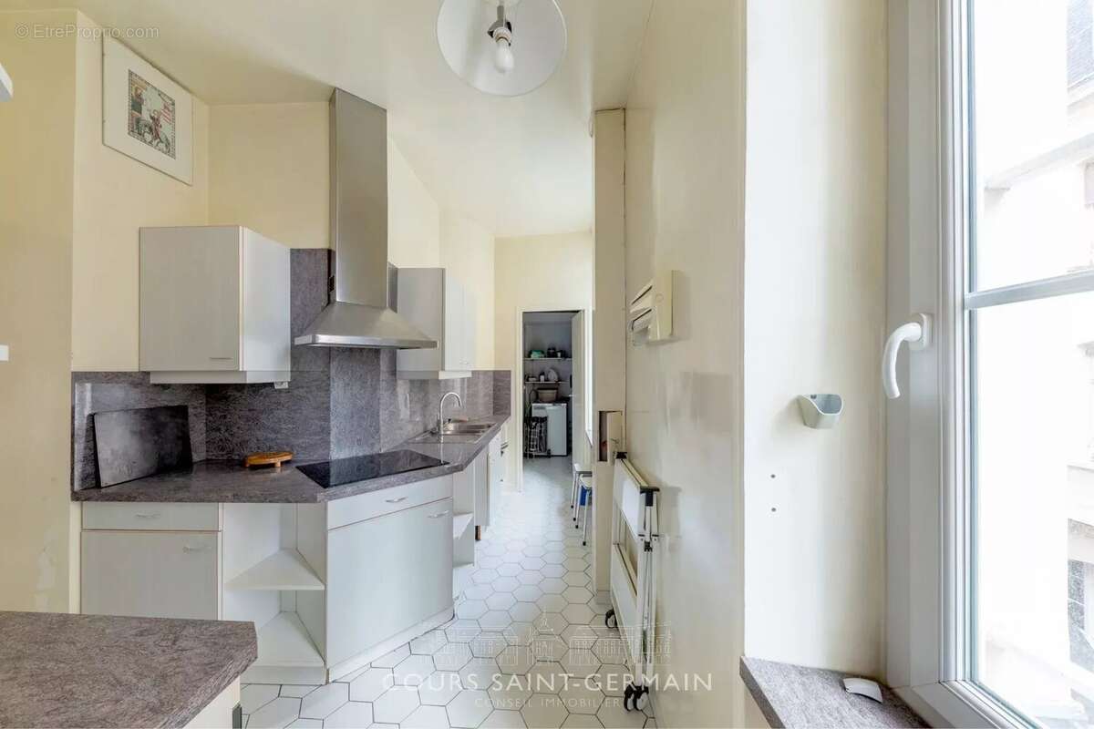 Appartement à PARIS-4E