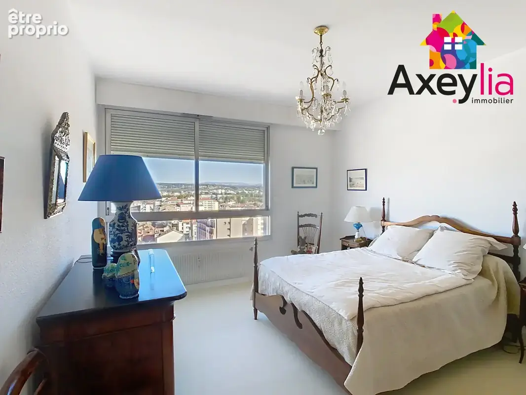 A vendre- roanne hyper centre- appartement t5 avec 2 caves et place de parking sécurisé - photo 15
