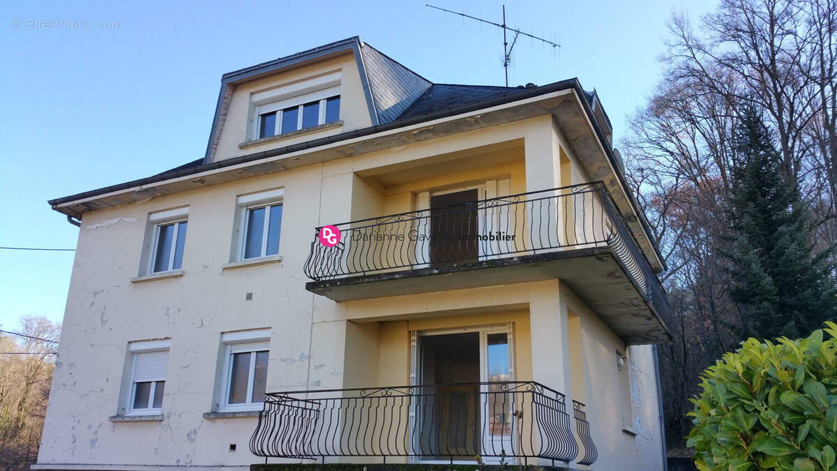 Maison à DECAZEVILLE