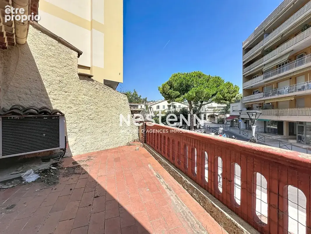 Local commercial + appartement - 108 m² et 82 m² - rue des potiers - pas de copropriété - parking - photo 12