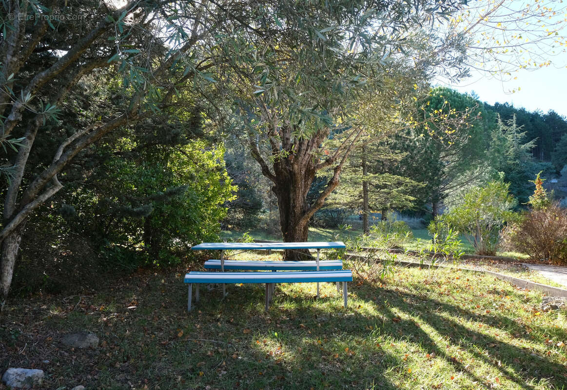 Maison à VILLENEUVE-DE-BERG