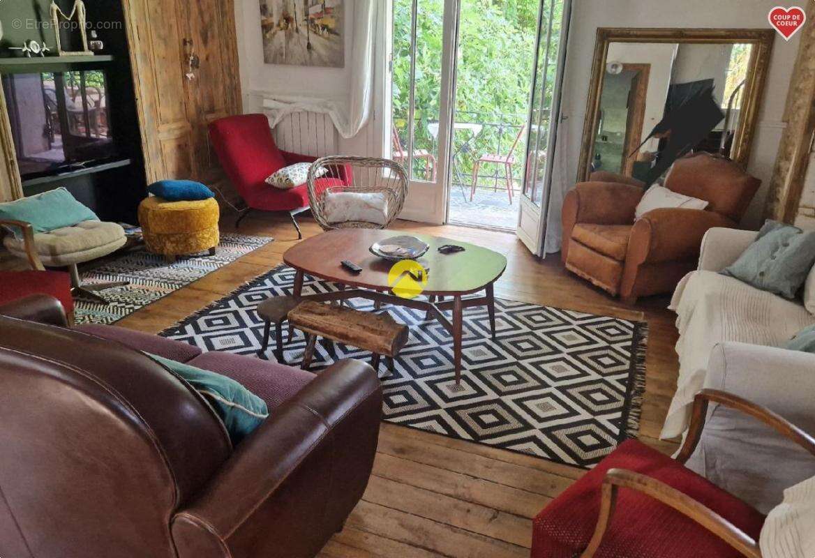 Maison à SAINTE-ALVERE