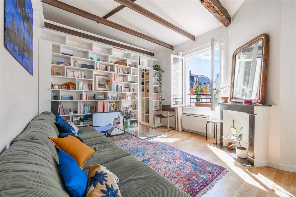 Appartement à PARIS-15E