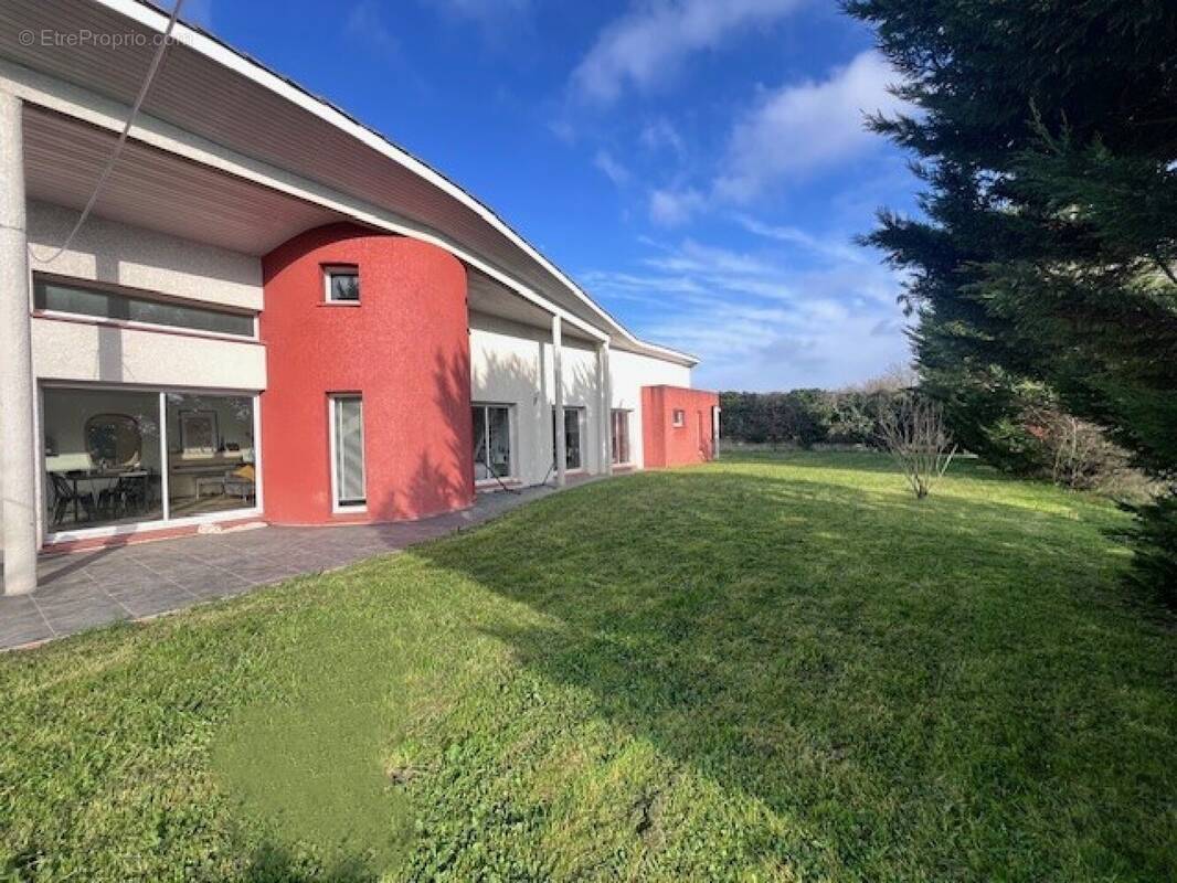 Maison à FONTENILLES