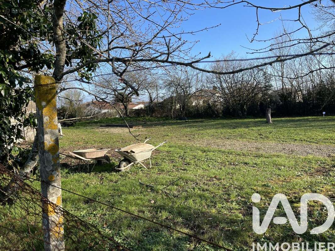 Photo 3 - Terrain à MAUZE-SUR-LE-MIGNON