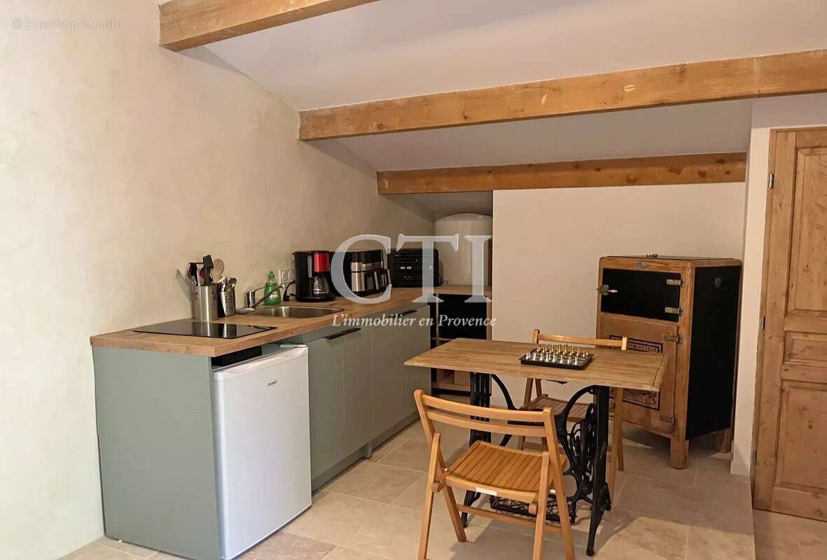 Maison à VAISON-LA-ROMAINE